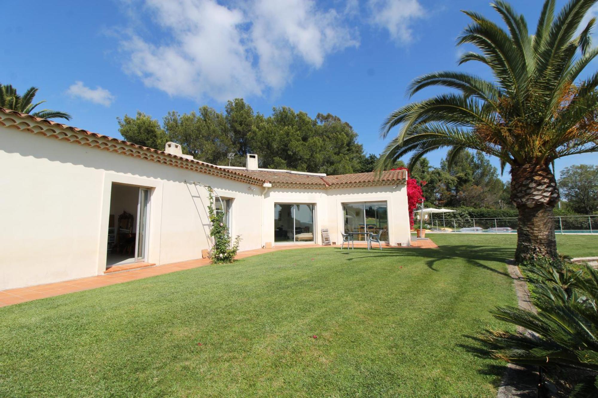 Villa Le Domaine Des Vignes-spacieuse Villa/piscine Hyères